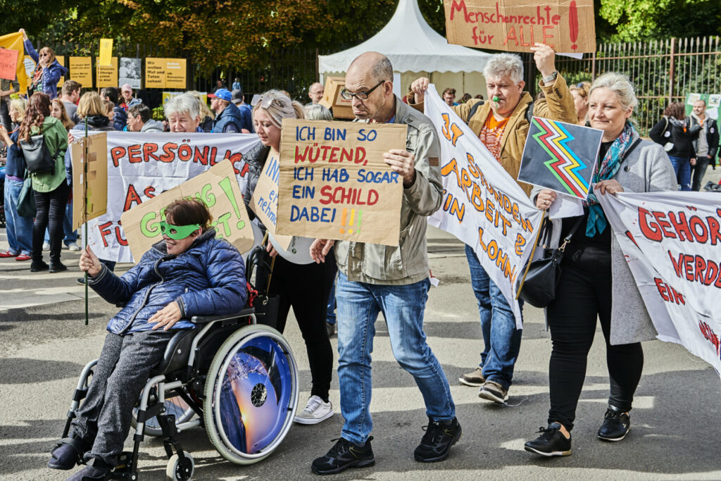 Inklusions Demo Menschenrechte für Menschen mit Behinderungen umsetzen